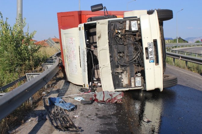 Devrilen Kamyonet Sürücüsü, “Gözümü Güneş Aldı” Dedi