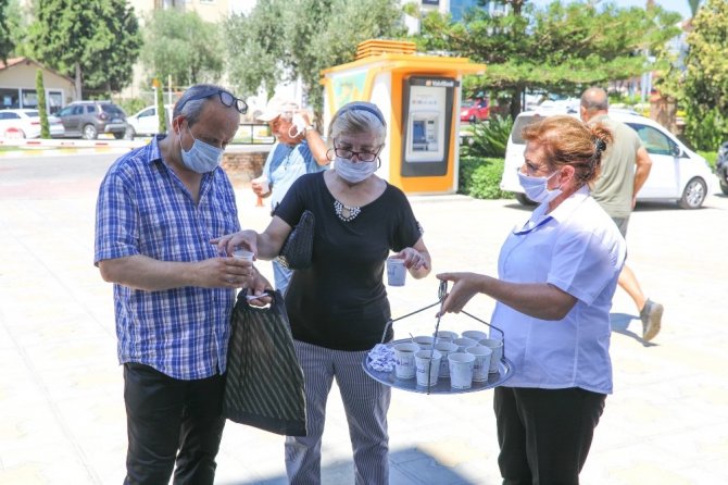 Başkan Atabay’dan Vatandaşlara İkram