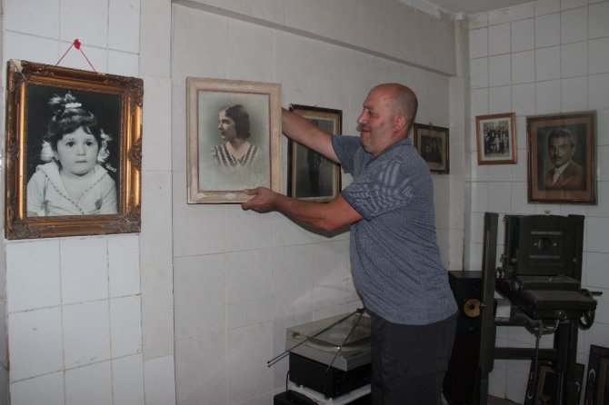 Kimsesiz Fotoğrafların Gönüllü Sahibi