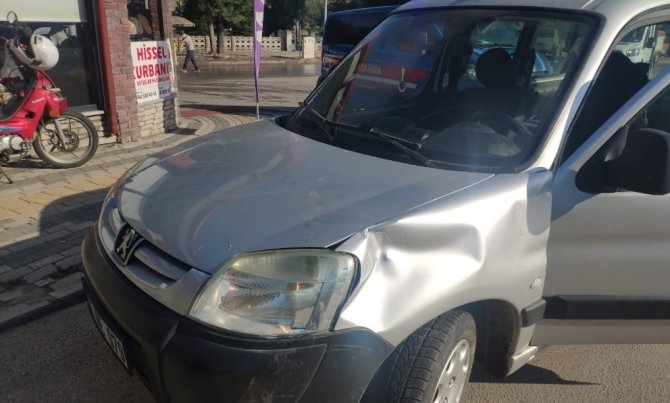 Tavşanlı’da Trafik Kazası: 1 Yaralı