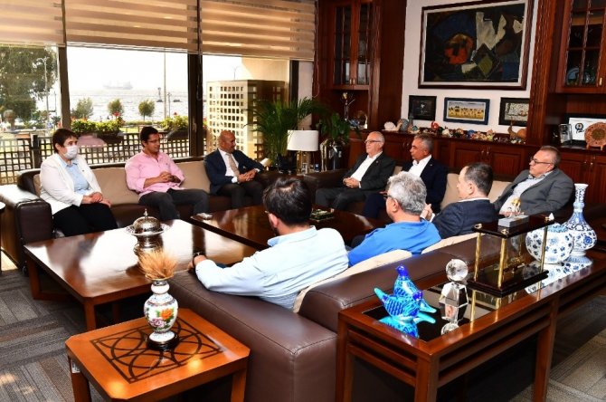 Chp’nin Ege İl Başkanları Başkan Soyer’i Ziyaret Etti