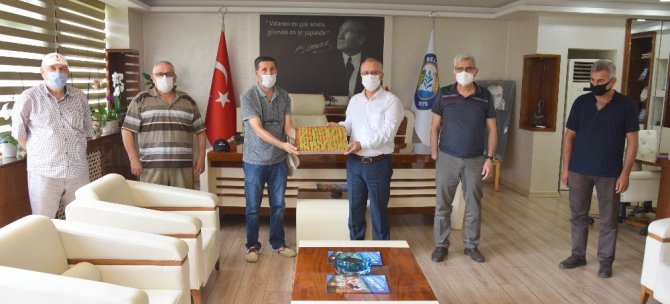 Başkan Kayda’ya Baklavalı Teşekkür
