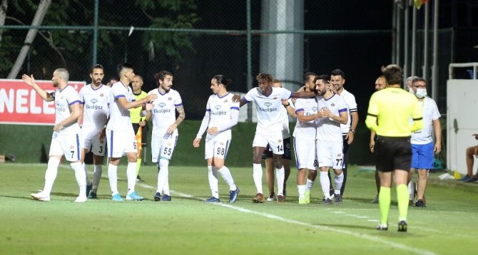 Tff 1. Lig: Menemenspor: 4 - Adanaspor: 2
