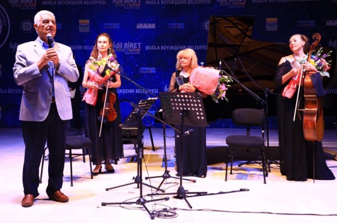 Büyükşehirden İdil Biret Konseri