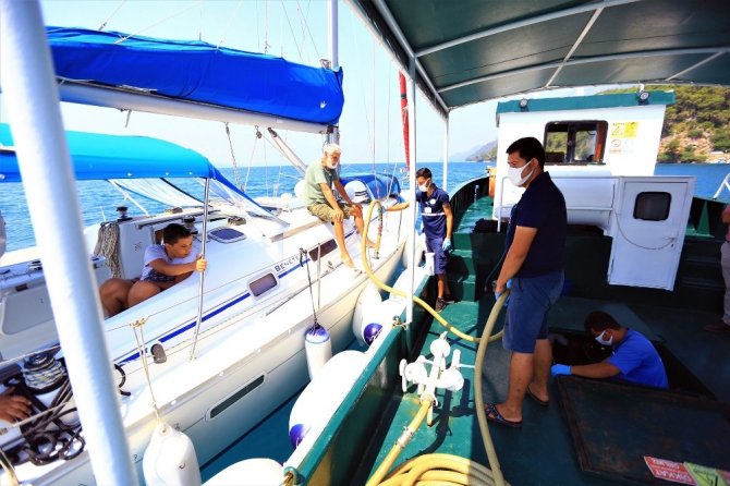 Denizden 420 Bin Poşet Atık Toplandı