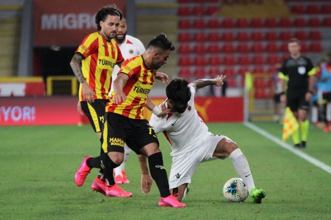 Süper Lig: Göztepe: 1 - Gençlerbirliği: 3 (Maç Sonucu)