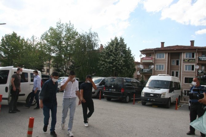 100 Bin Tl Değerinde Altın Çalan 7 Kişiden 6’sı Tutuklandı