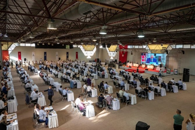 İzmir Büyükşehir Belediye Meclisi Pandemi Sonrası İlk Kez Toplandı