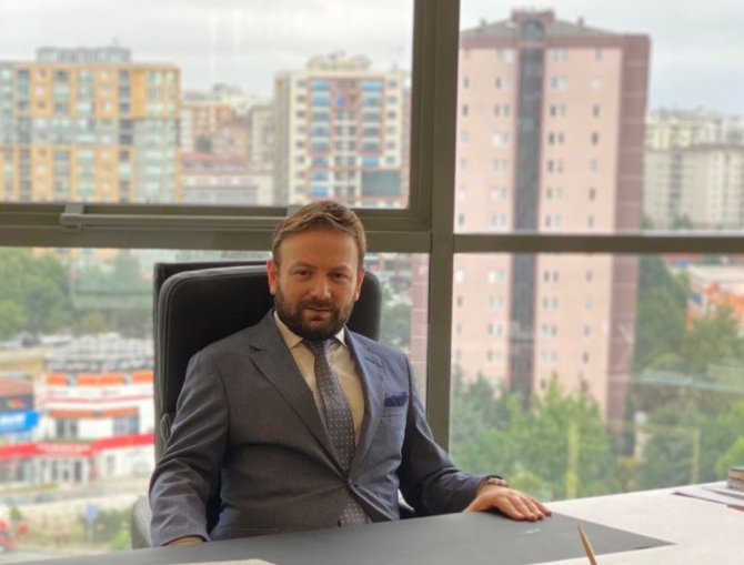 Hem İngilizce Hem İspanyolca Öğreniyorlar