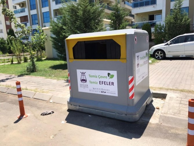 Efeler’de Yenilenen Çöp Kontenerlerine Zarar Verildi