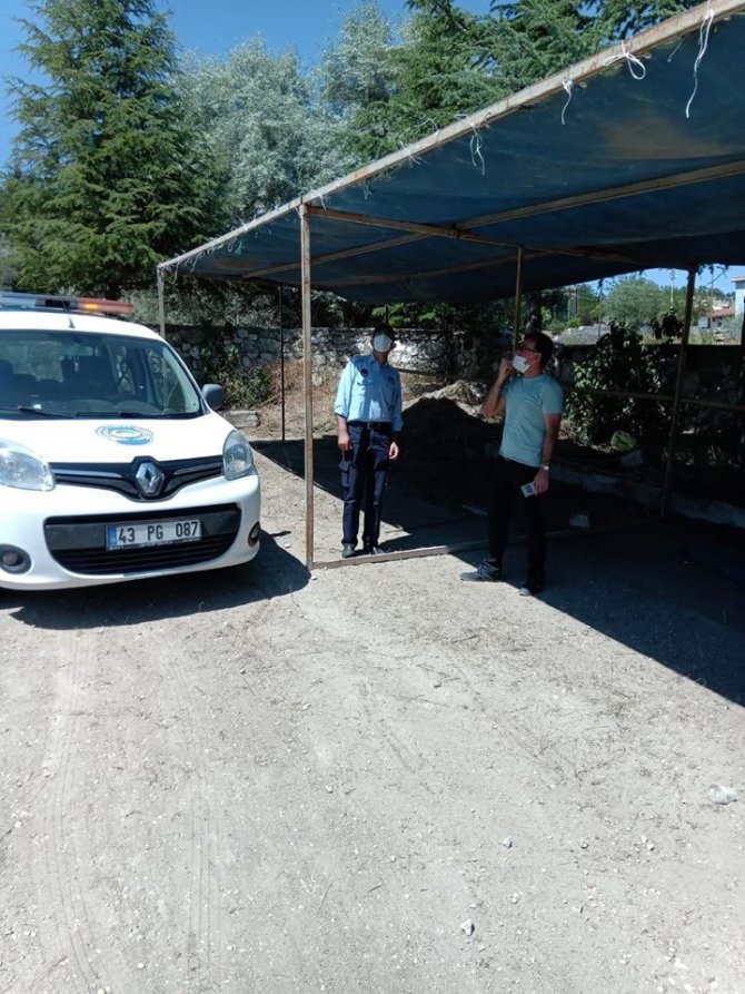 Emet’e Hayvan Pazarı