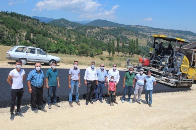 Kaymakam Çiçek: "Amacımız Köylülerimize Daha Kolay Ulaşım İmkanı Sağlamak"