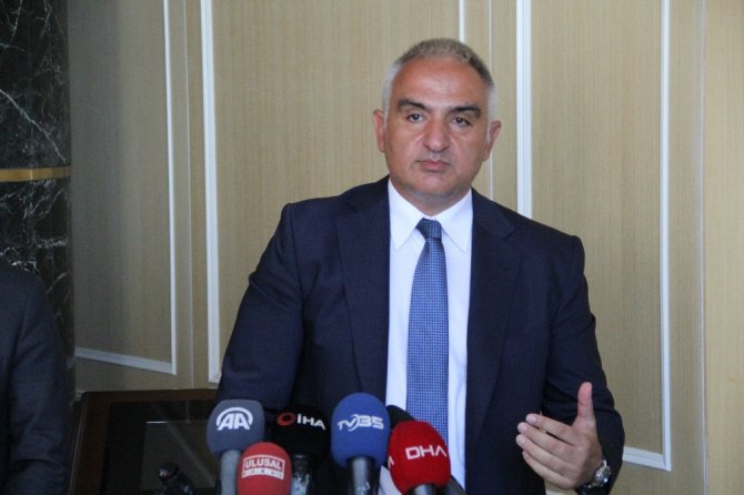 Bakan Ersoy, Çeşme Projesi İçin Konuştu