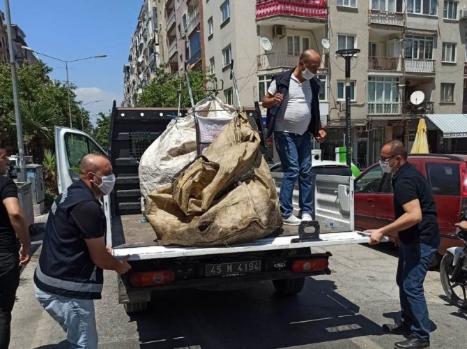 Kağıt Toplayıcılarına Pandemi Uyarısı