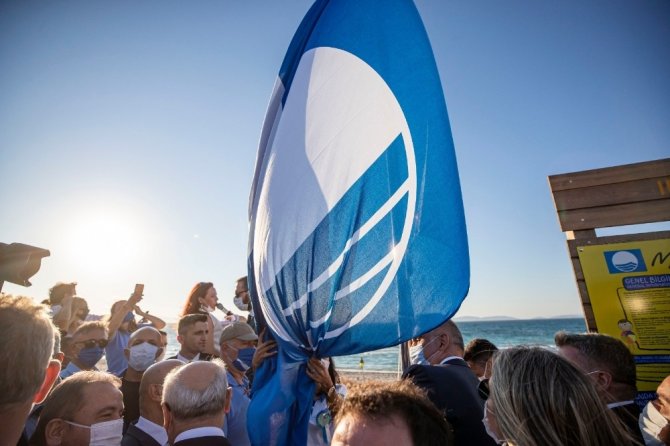 Dünyaca Ünlü Ilıca Plajı Mavi Bayrak İle Onurlandı