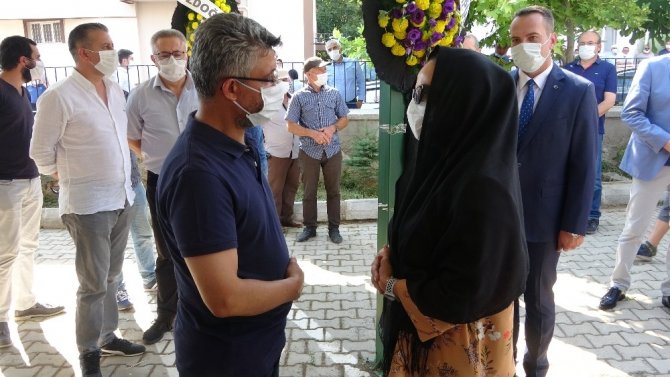 Ak Parti Uşak Milletvekili Altay’ın Annesi Vefat Etti