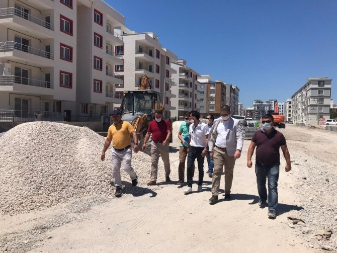 Akhisar Ring Yolunda Üst Yapı Çalışması Devam Ediyor