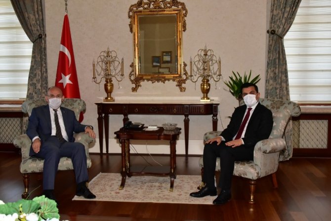 Vali Karadeniz Misafirlerini Ağırladı