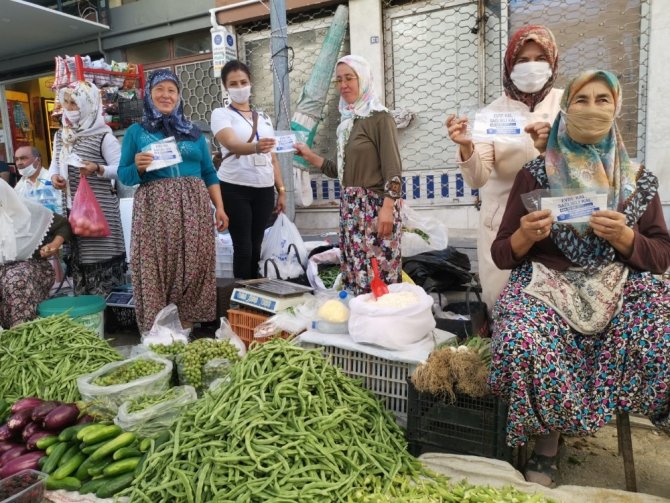 Aydın Büyükşehir Belediyesi Maske Dağıtımına Devam Ediyor