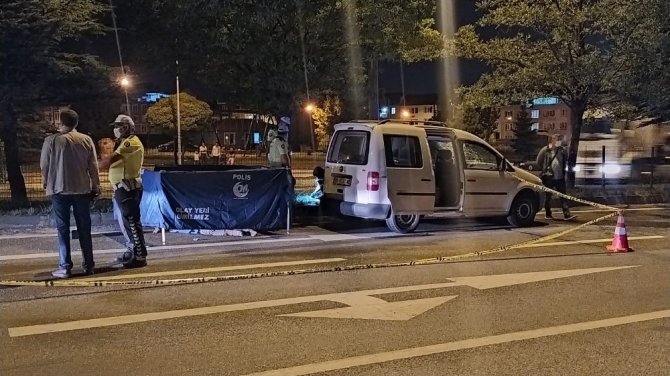 Hafif Ticari Aracın Çarptığı 15 Yaşındaki Çocuk Öldü