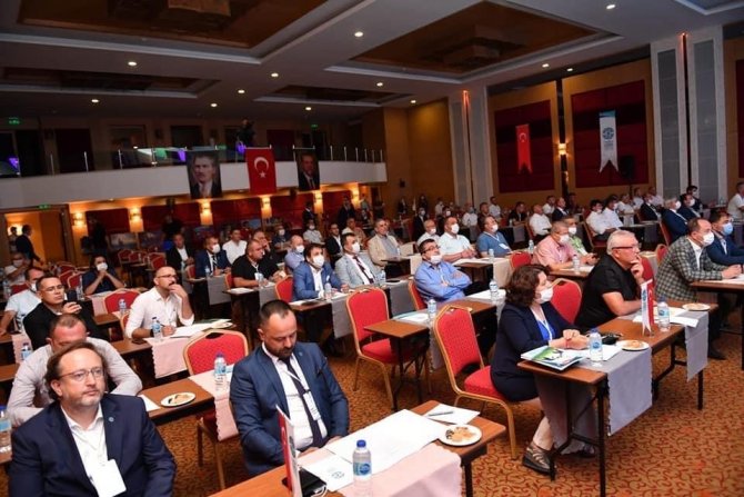 Başkan Çerçi, Yağlı Güreş Birliğinde Yönetime Yeniden Seçildi