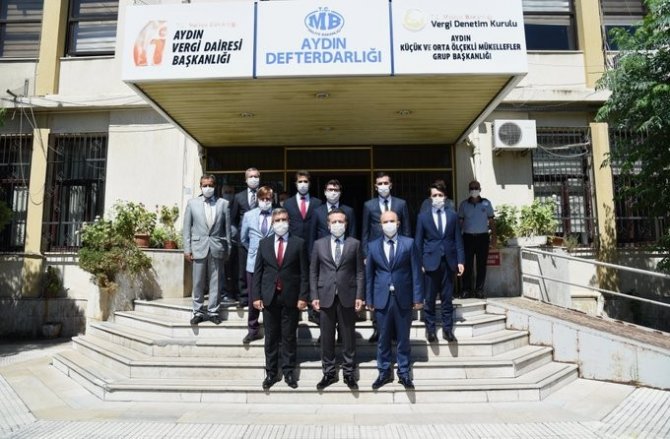 Vali Aksoy’dan Vergi Dairesi Başkanlığı’na Ziyaret