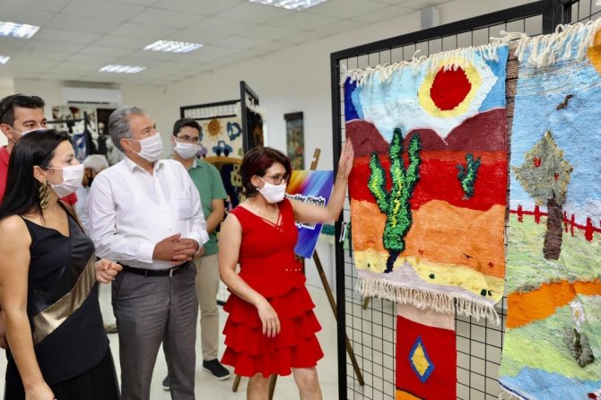 Didim’de “Dokumada İlkler Sergisi” Açıldı