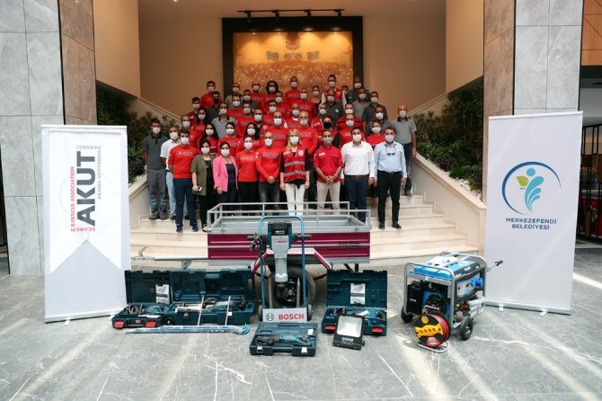 Merkezefendi Belediyesi’nden Akut’a Destek