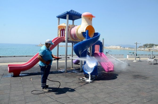 Kuşadası’nda Bayram Hazırlıkları Tamamlandı