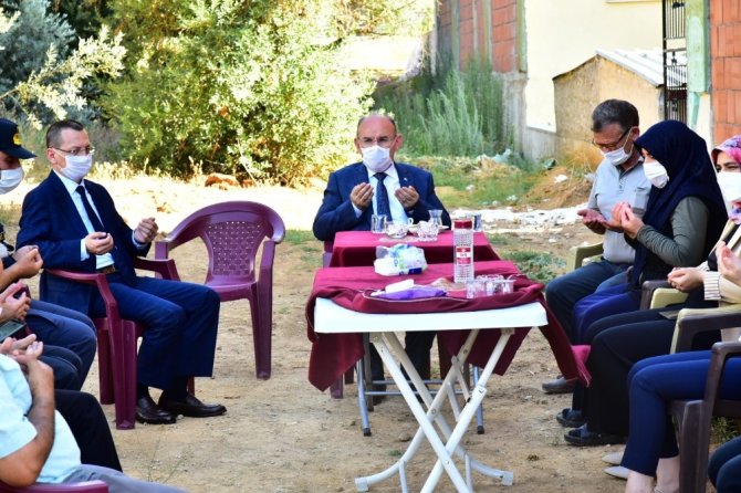 Vali Karadeniz Turgutlu’da