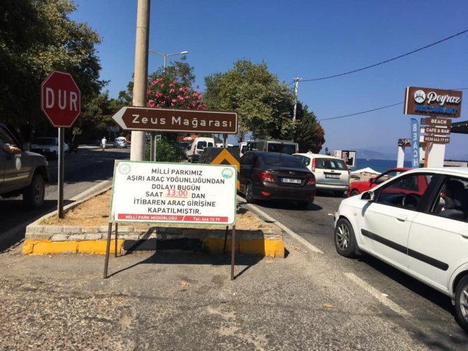 Kuşadası Milli Parkında Yoğunluk Bayramın Son Günü De Devam Ediyor