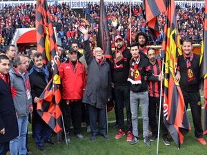 Bakan Avcı, Yeni Stadında Eskişehirspor Maçını İzledi